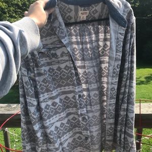 Men’s tribal print grey flannel